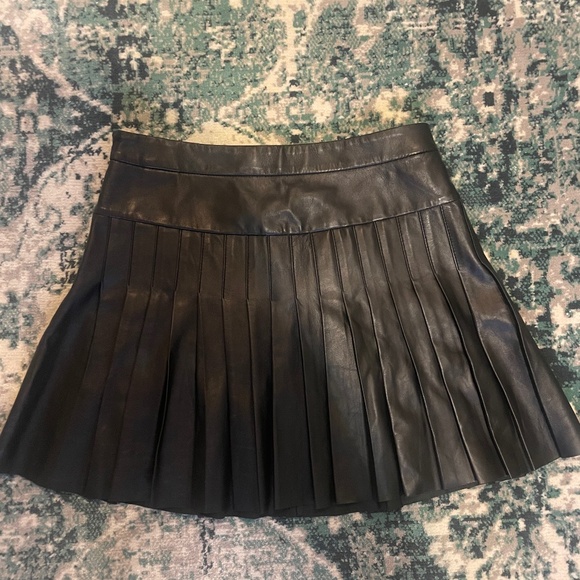 Maje Pleated, flared leather skirt - Picture 3 of 3